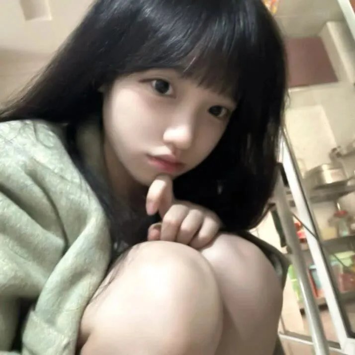 出水红莲